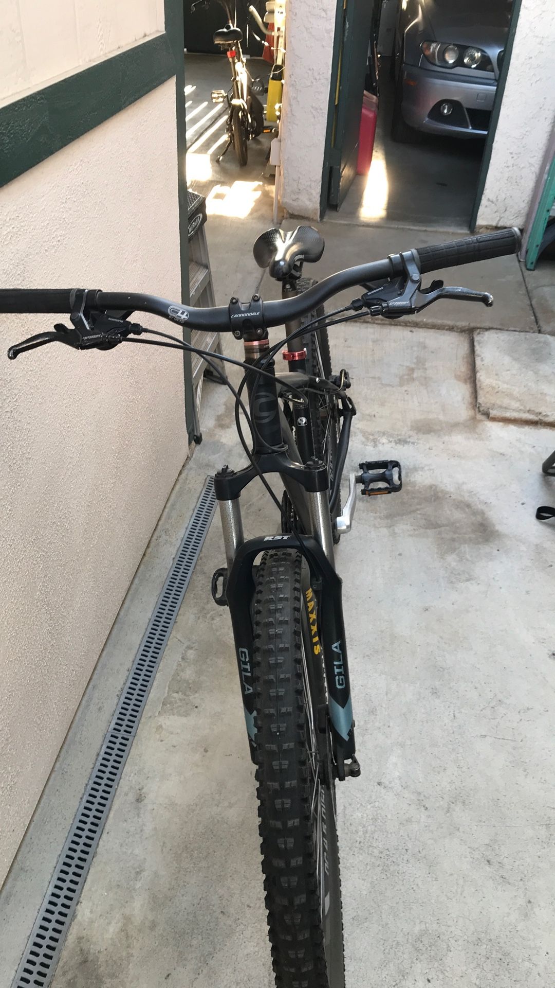 Cannondale mountain bike