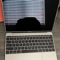 MacBook 12”