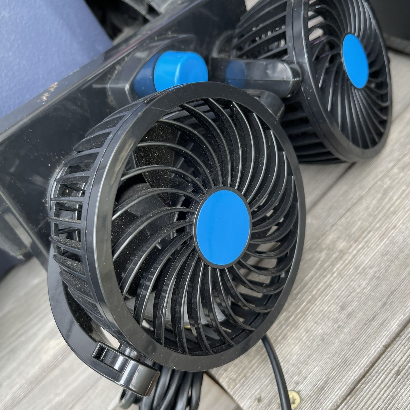 fan with cigarette lighter plug 12V Car Fans in Heating Cooling Function Defroster and an oscillating function with up and down adjustment 12V 24V 8 Inch Half-Sealed