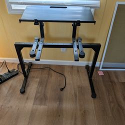 K&M Omega Table-Style Keyboard Stand