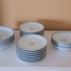 Fine China - Noritake- 25 Peices 