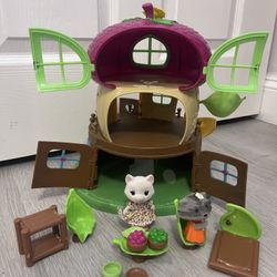 Lil Woodzeez Acorn Play Treehouse Set With Cat And Raccoon Figures