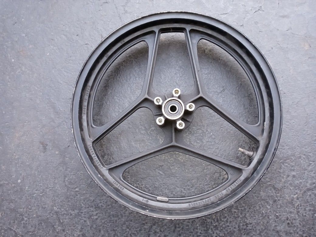 1985 gsxr 750 1100 front wheel