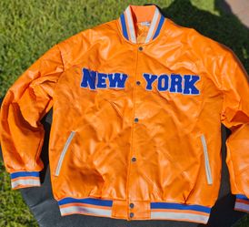 Like New- New York Knicks/Mets colors- Fashion Nova 
Subway Series Bomber Jacket