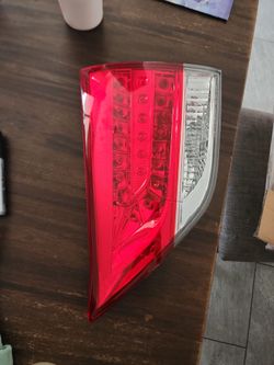 11-14 TOYOTA SIENNA REAR INNER TAIL , LIGHT RH