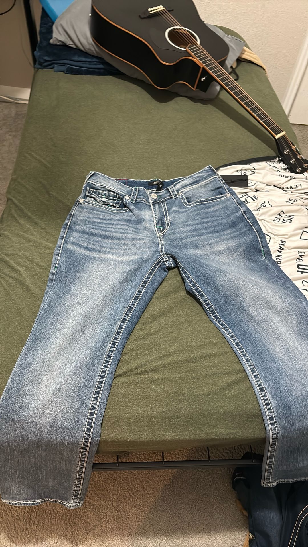 True religion Men's clothing