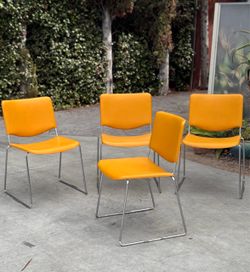 Set of 4 Vintage Mid Century Modern McDowell Craig Stacking Dining Chairs