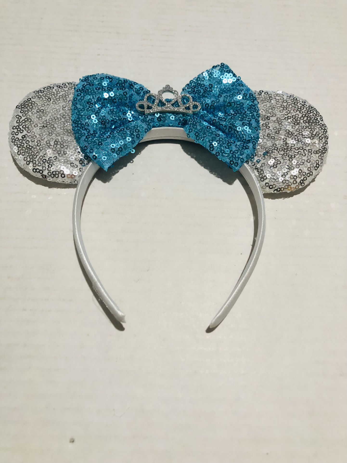 Disney Minnie Mouse Glittery Ears 