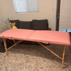 Foldable Massage Table 