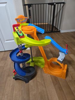 Hot Wheels track