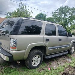 Parts Chevy Tahoe 2003