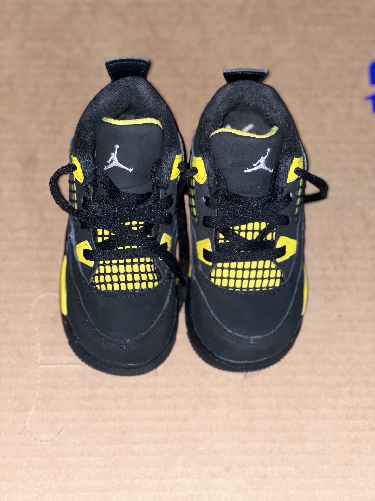 Jordan “Thunder” Retro 4s