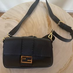 Fendi Shoulder Bag Black Color 