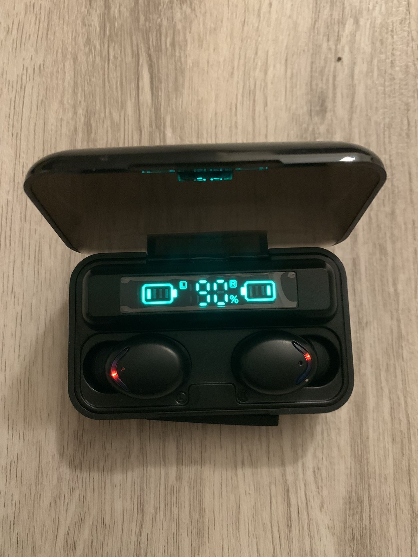 Wireless Bluetooth Headphones Waterproof LED display Powerbank