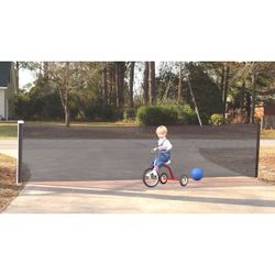 Kid kushion 25ft Retractable Driveway Guard