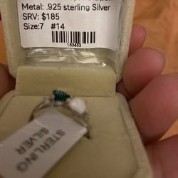 New Beautiful Emerald And Fire Opal Ring 
