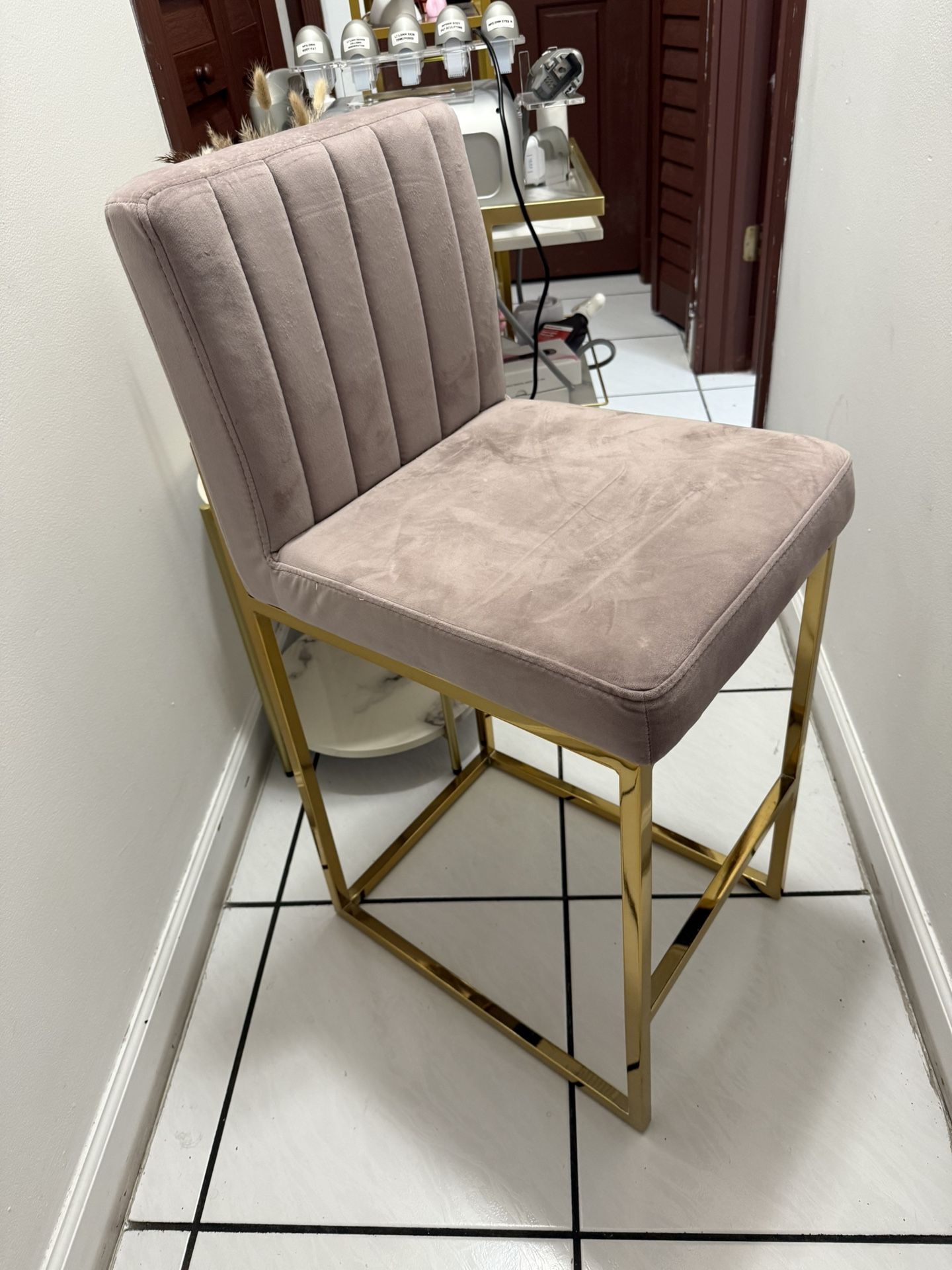 Mauve/ purplish pink bar stool chair