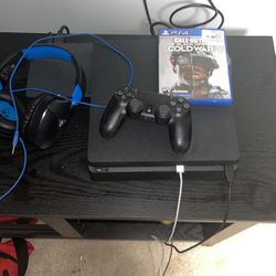 PlayStation 4 - Just Like New…