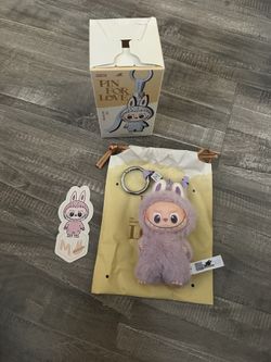 Labubu Pin for Love - Letter M