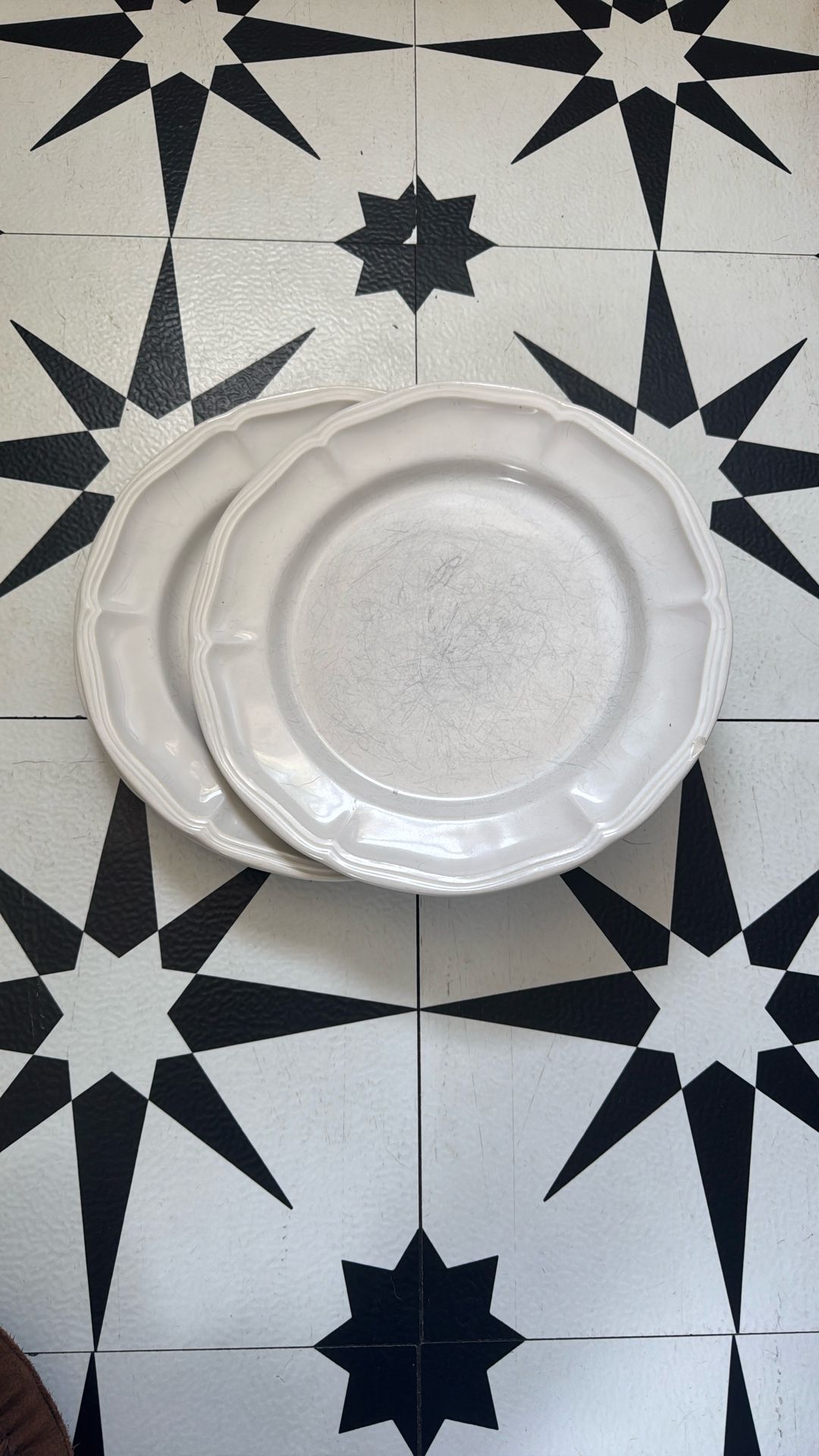 3 Plates 