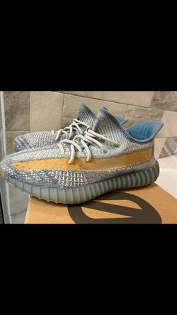 YEEZY BOOST 350 V2 size 10