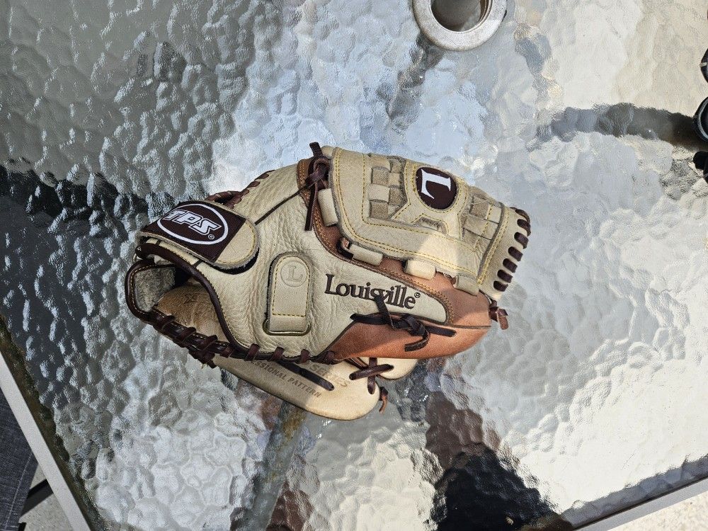 Young Adult Baseball Glove