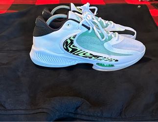 Nike Zoom freak 4 Men’s Size 7