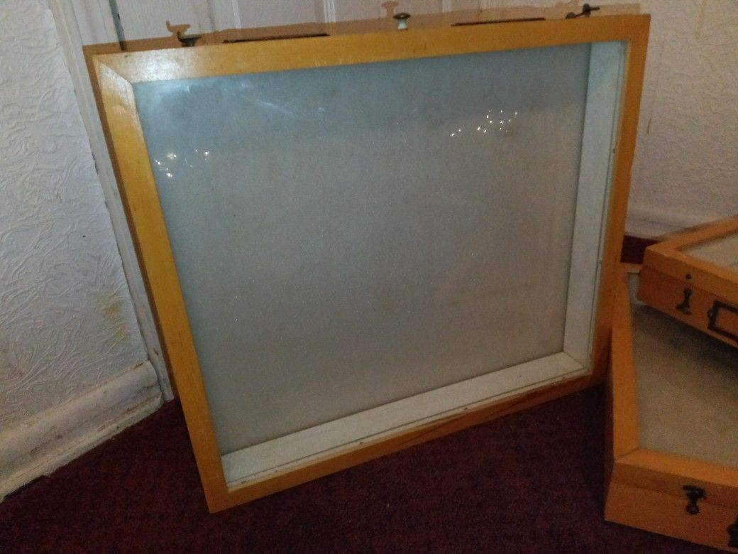 Locking Cornell Drawers Display Cases