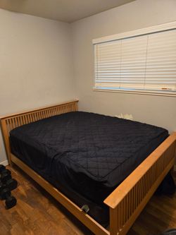 Queen size mattress, box spring and frame