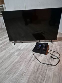 55" Hisense TV with a Samsung blu ray DVD player