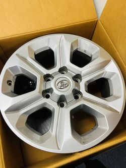 OEM GENUINE TOYOTA 4Runner 17’x7 4sets Wheels 