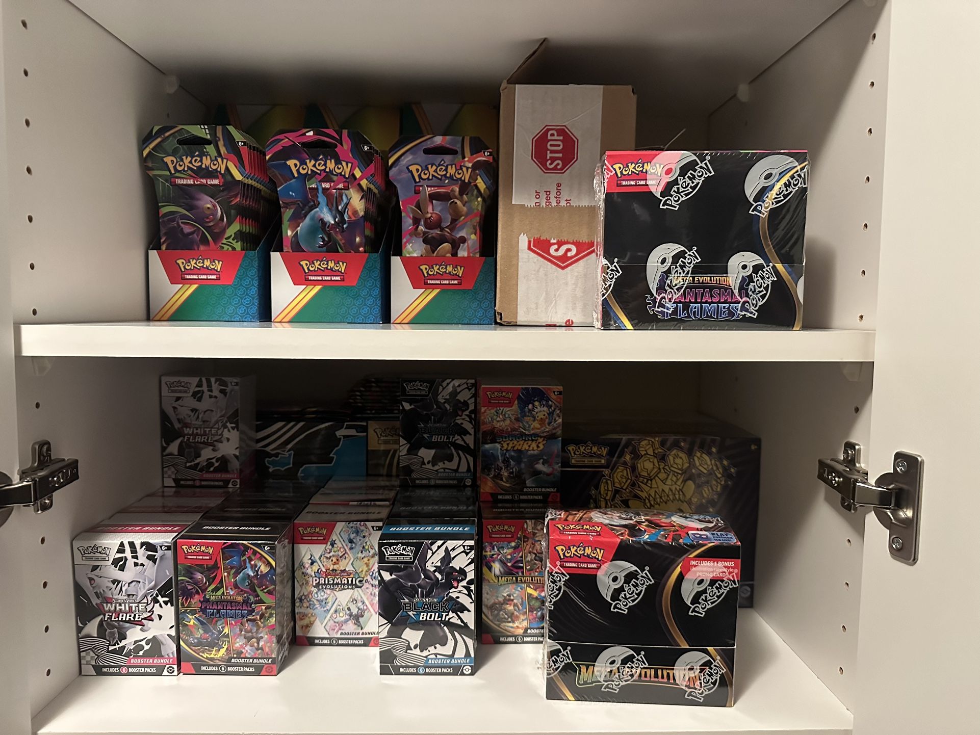 Pokemon Cards Scarlet & Violet Black Bolt Elite Trainer Box