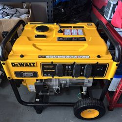 DeWalt Gas Powered Generator 6500 Watt