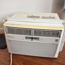 Air Conditioner  -I CAN DELIVER 