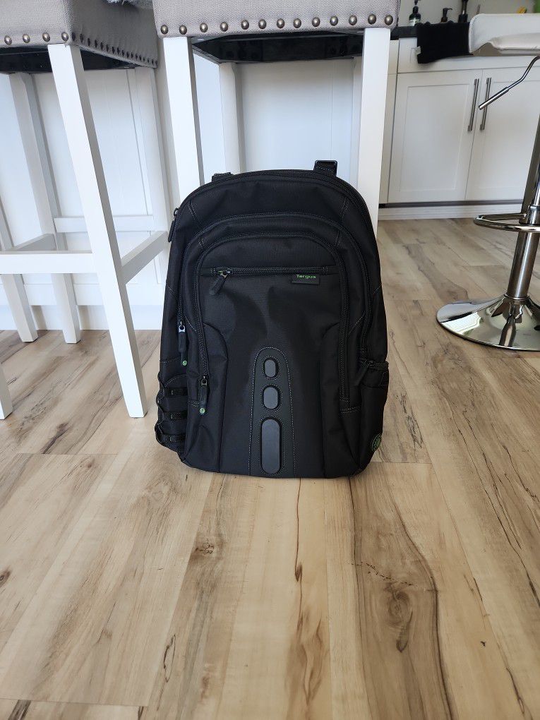 Targus Spruce Backpack   27L 15.6" Travel Bag Laptop Carrier