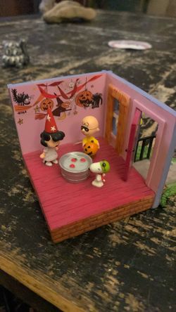 Hallmark 2009 peanuts Halloween