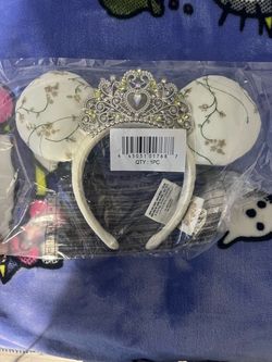 Mia Thermopolis Princess Diaries D23 Exclusive Ears