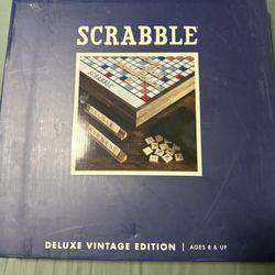 Scrabble. Deluxe Edition. 