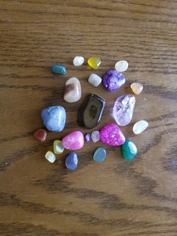 Assorted polish stones
