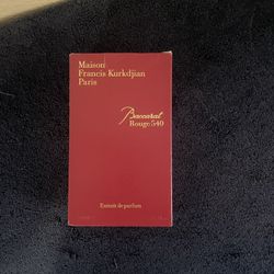 baccarat rouge 540 extrait de parfum 