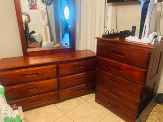 Dresser