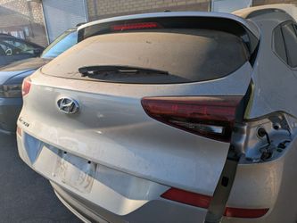 Complete Rear Hatch Assembly