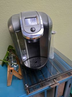 KEURIG with stand