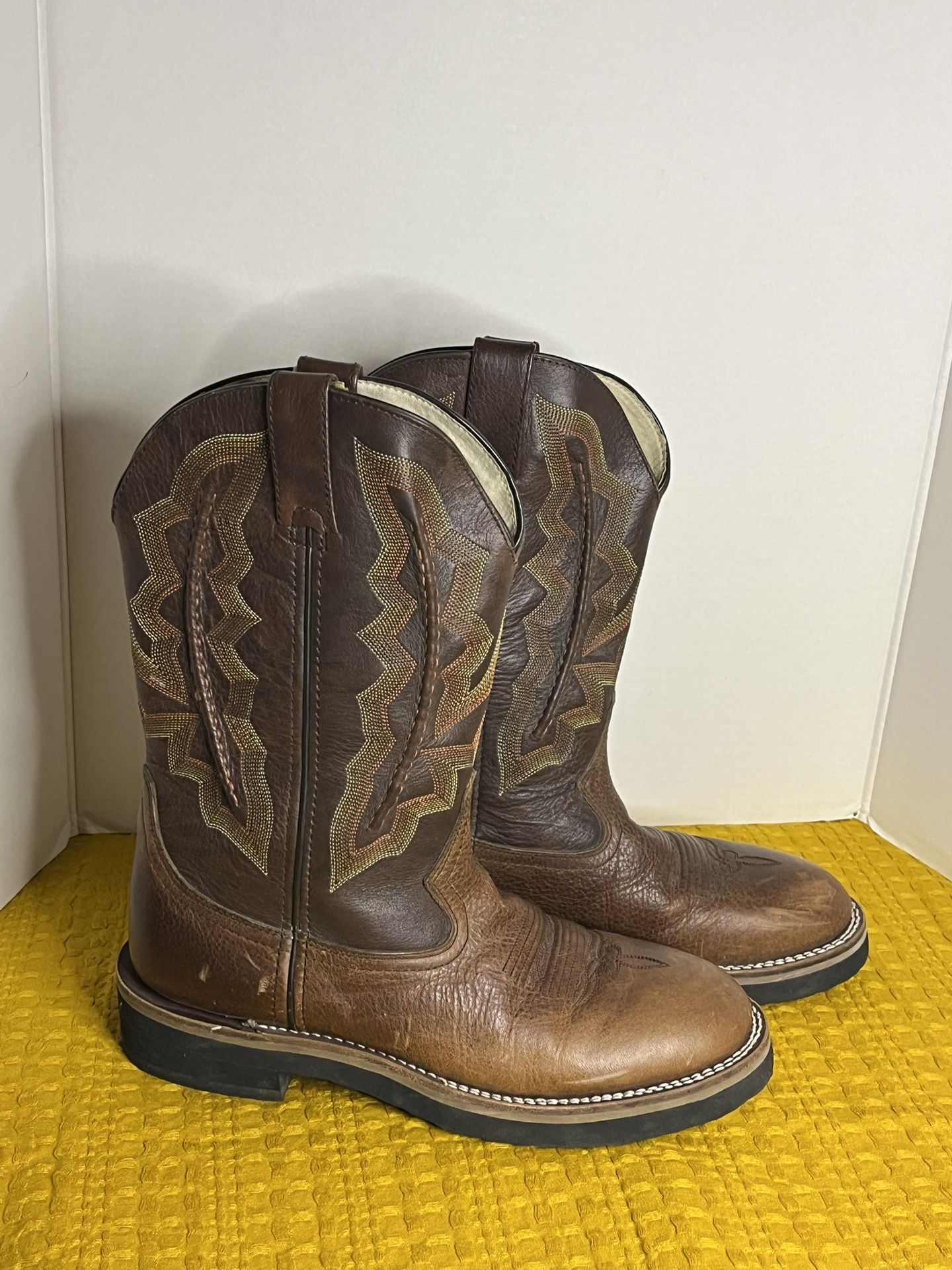 DURANGO BOOTS 9. M