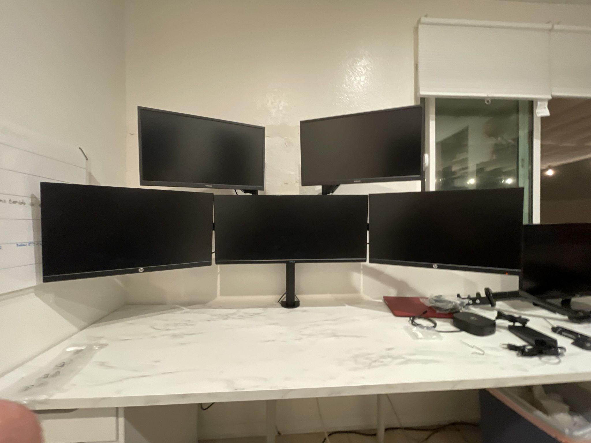 HP P24h G4 FHD Monitor (2)