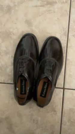 medium size men’s shoes