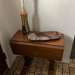 Antique Drop leaf side Table 
