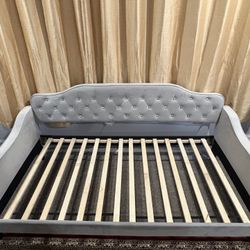 Day Bed
