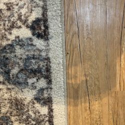 5x7 Taupe/Grey Area Rug