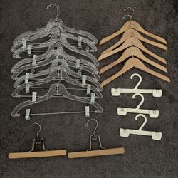 Lot Of 18 Hangers